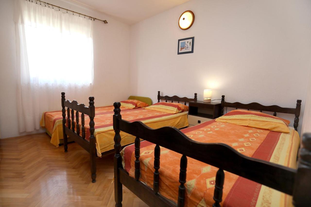 Apartman Karaga Trogir Zewnętrze zdjęcie