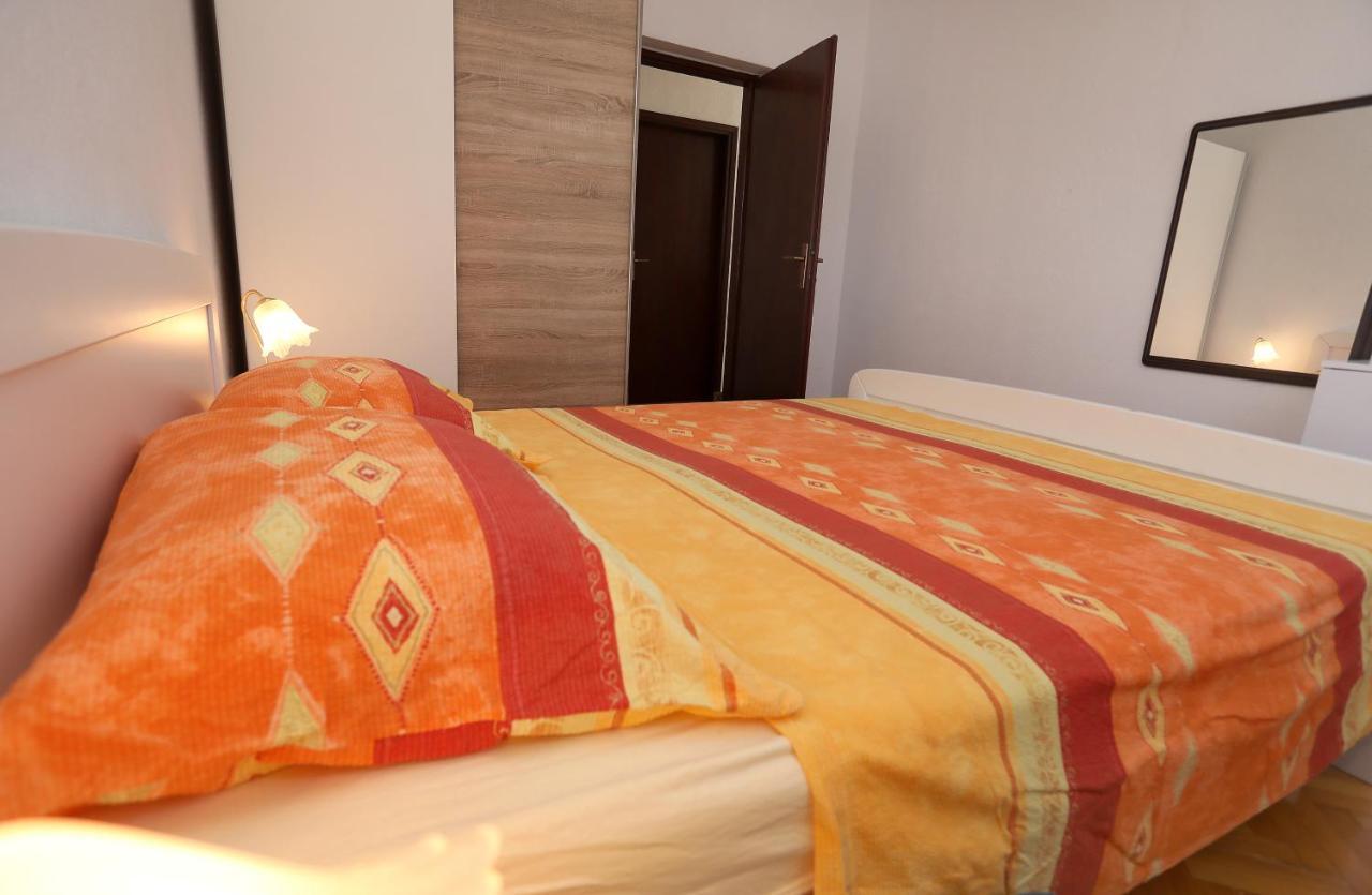 Apartman Karaga Trogir Zewnętrze zdjęcie