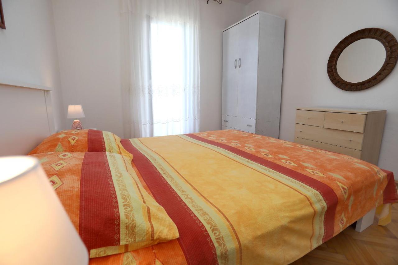 Apartman Karaga Trogir Zewnętrze zdjęcie