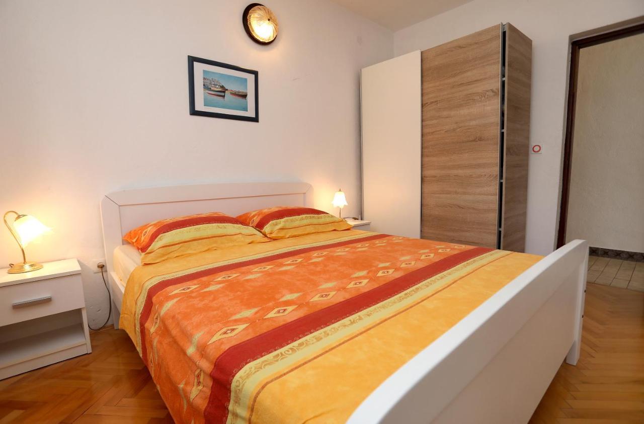 Apartman Karaga Trogir Zewnętrze zdjęcie