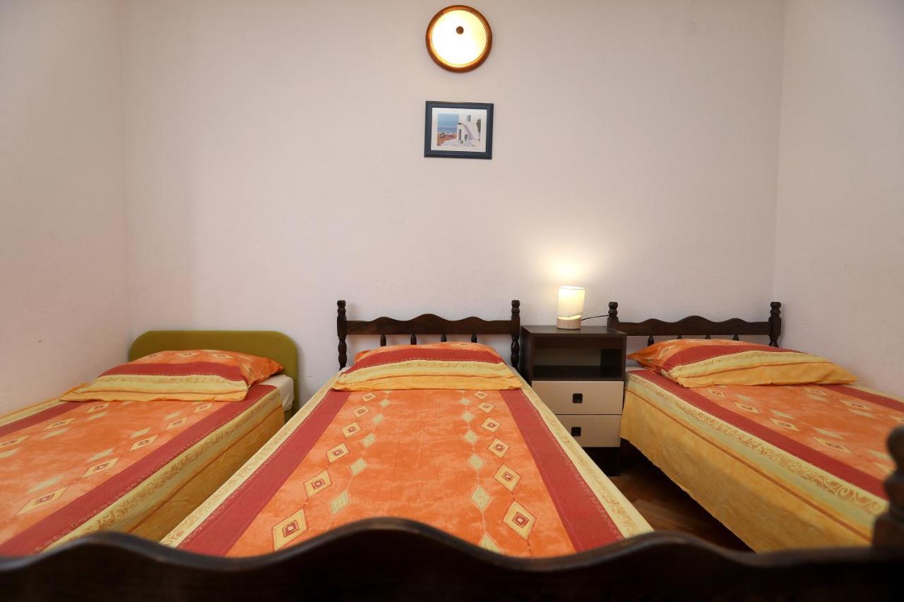 Apartman Karaga Trogir Zewnętrze zdjęcie